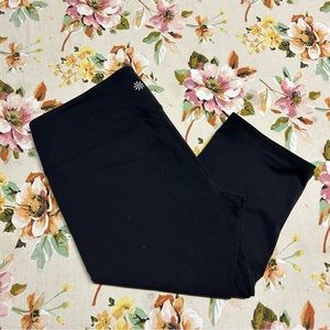 ATHLETA Black Cropped Activewear Leggings Size Large